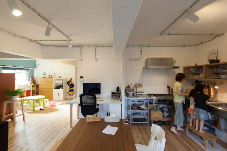 マンションも造作キッチン。
