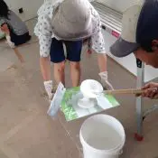 ＜オカワリくださ〜い＞